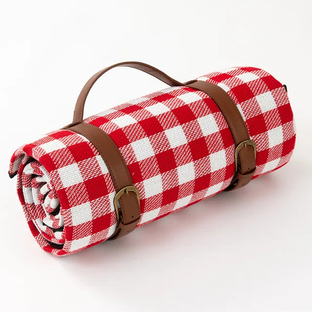 Foldable Waterproof Blankets with Leather Handle for Picnic.