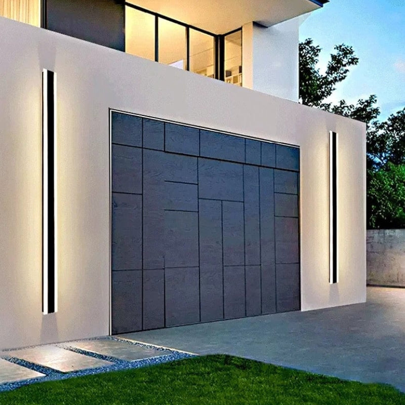 Smart LED Outdoor Wall Light with Light Sensor – Remote Control & Dimmable Features