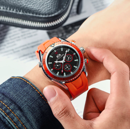 Mens Watch Rubber Strap Automatic Self Wind Mechanical Watch for Men