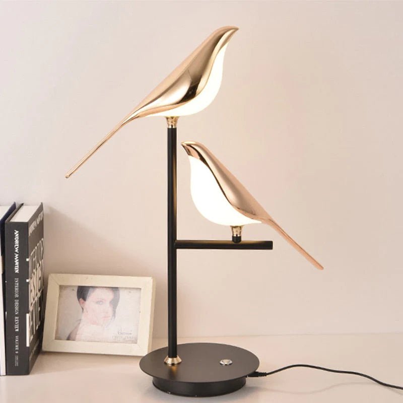 Charming Bird Wall Light – Elegant Animal-Shaped Lamp for a Cozy Room Ambience