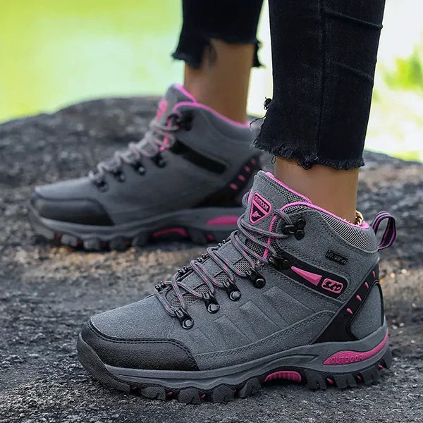 Women's Wide Fit Winter Hiking Boots with Arch Support | Stylish & Functional