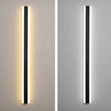 Smart LED Outdoor Wall Light with Light Sensor – Remote Control & Dimmable Features