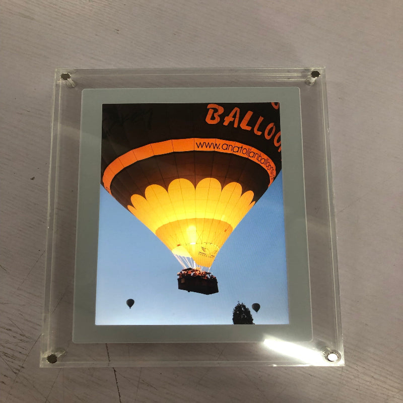 Digital Motion Video Frame – Perfect for Showcasing Videos and Photos with Movement