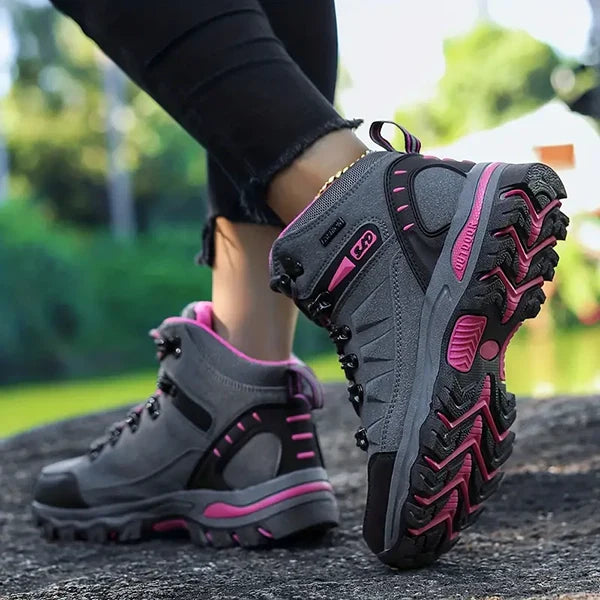 Women's Wide Fit Winter Hiking Boots with Arch Support | Stylish & Functional